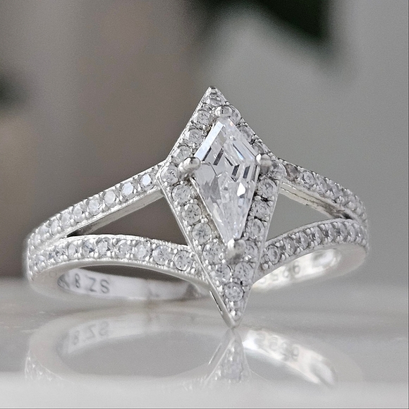 Kite Ring, Disney Frozen Ring Collection, 925 Sterling Silver - Picture 1 of 6